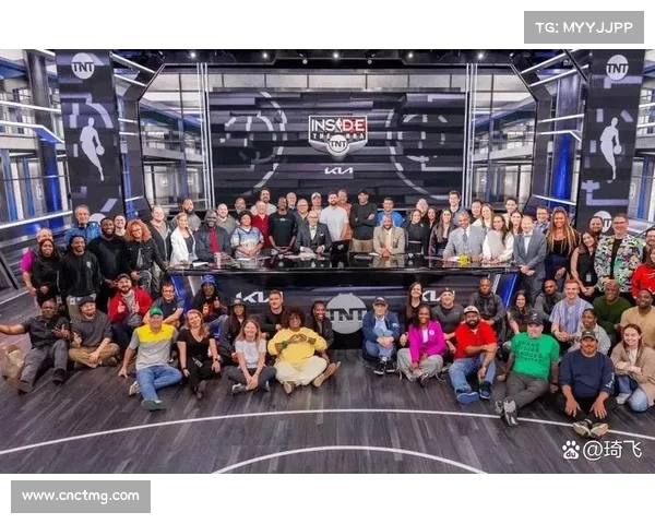 全程解说NBA精彩赛事 热血激战尽在直播间 全程解说NBA精彩赛事 热血激战尽在直播间